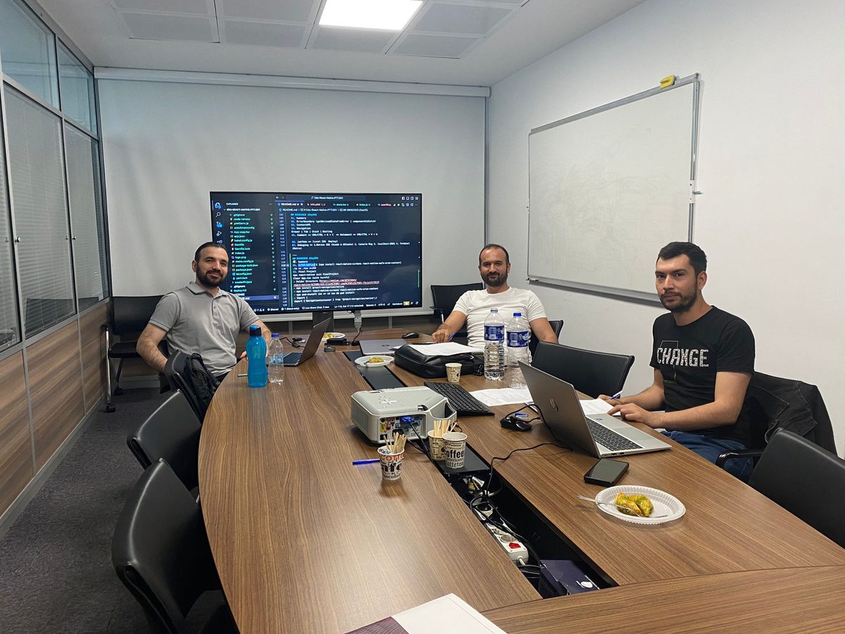 REACT NATIVE